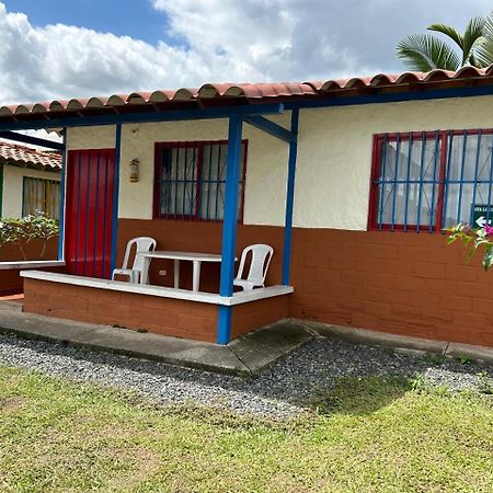 Hotel Campestre Manantial Del Quindio مونتينيغرو المظهر الخارجي الصورة