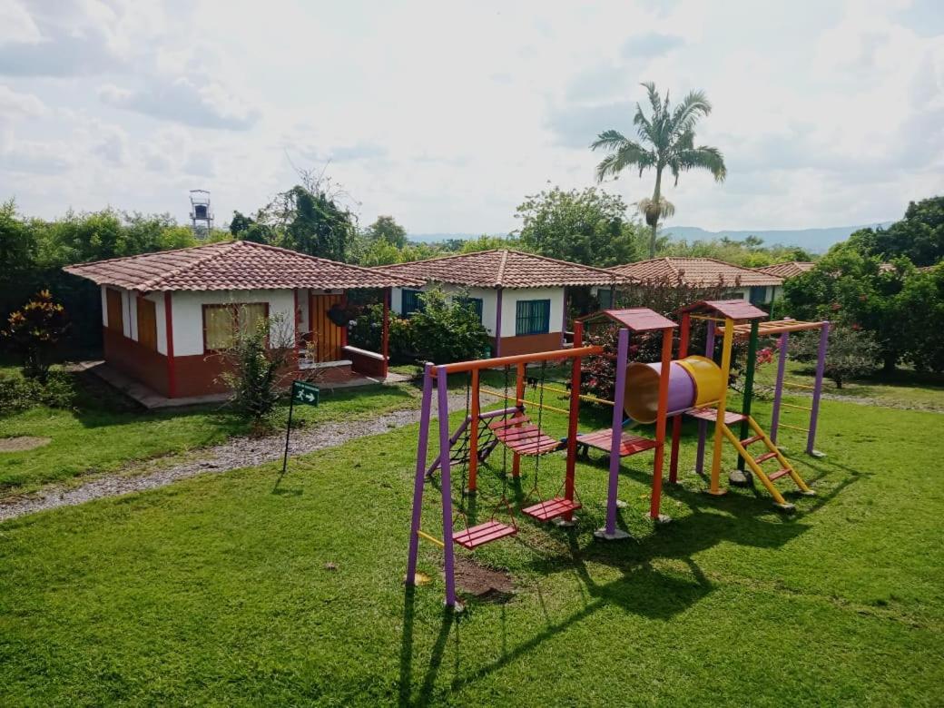 Hotel Campestre Manantial Del Quindio مونتينيغرو المظهر الخارجي الصورة