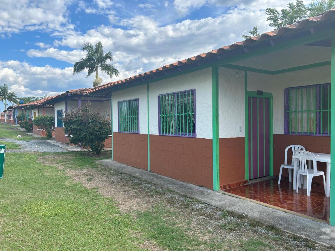 Hotel Campestre Manantial Del Quindio مونتينيغرو المظهر الخارجي الصورة