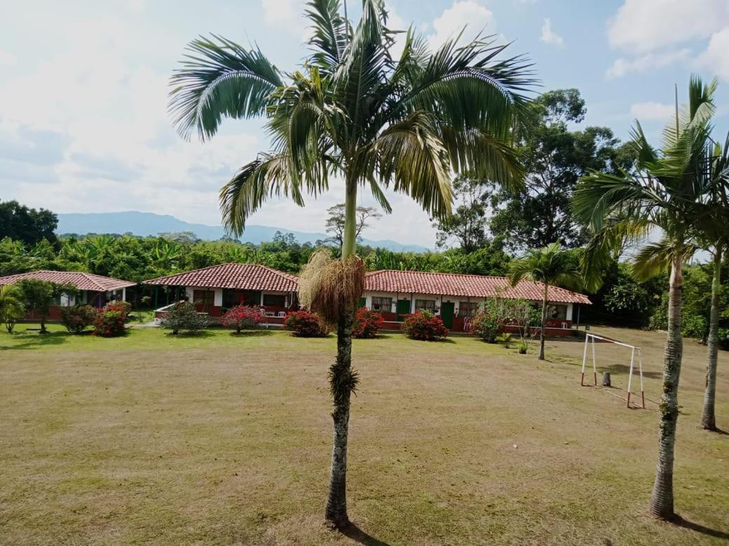 Hotel Campestre Manantial Del Quindio مونتينيغرو المظهر الخارجي الصورة